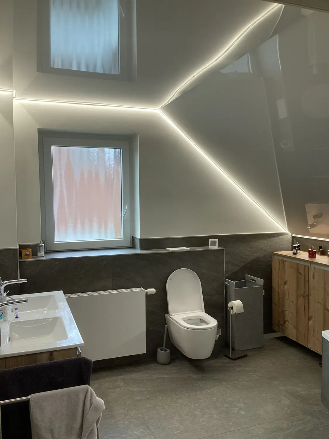 Montage von Lampen und LED